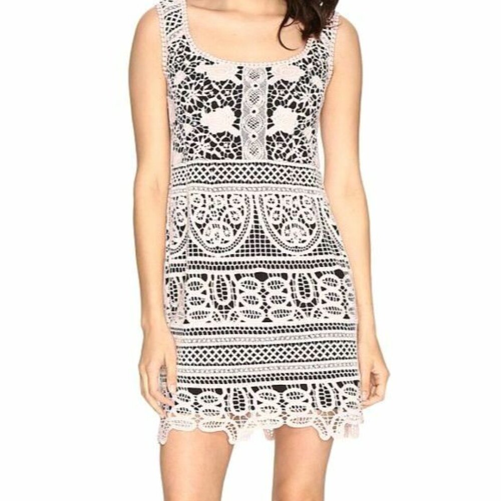 Nanette Lepore Lace Overlay Mini Dress in Blush Pink/Black, Size 4 EUC
